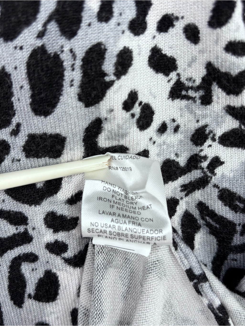 Joseph A Mob Wife Office Siren Black White Animal Print Cardigan Women’s S — image 7 of 8